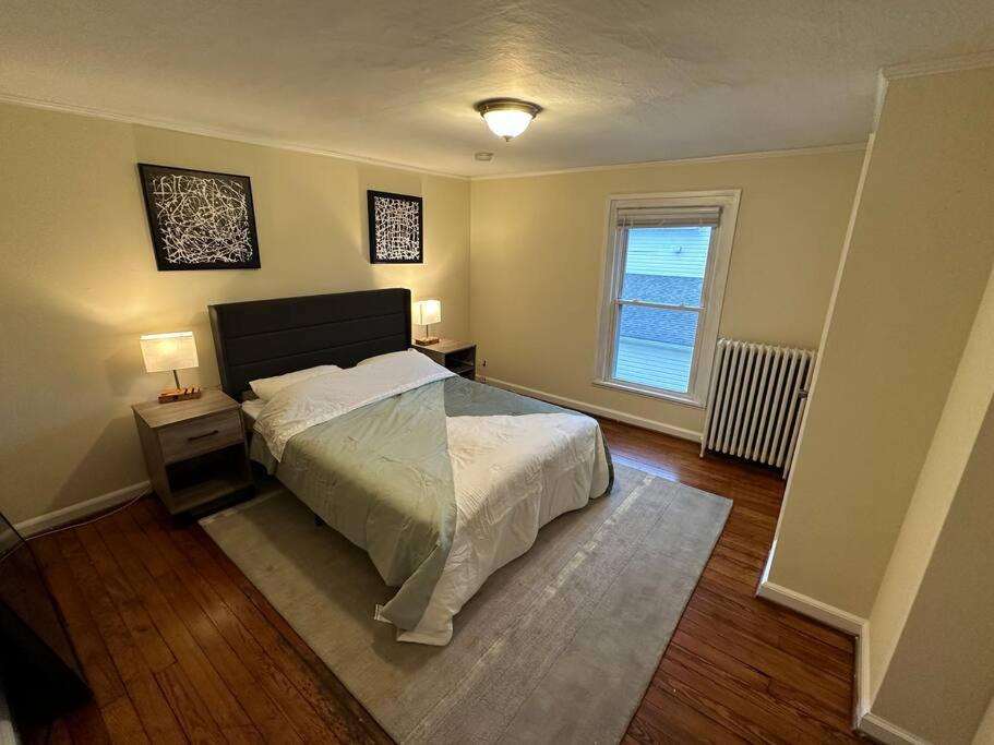 The Yellow Door 3-Bedroom Downtown Near Vt&Ru Радфорд Екстериор снимка