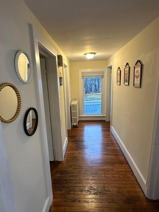 The Yellow Door 3-Bedroom Downtown Near Vt&Ru Радфорд Екстериор снимка